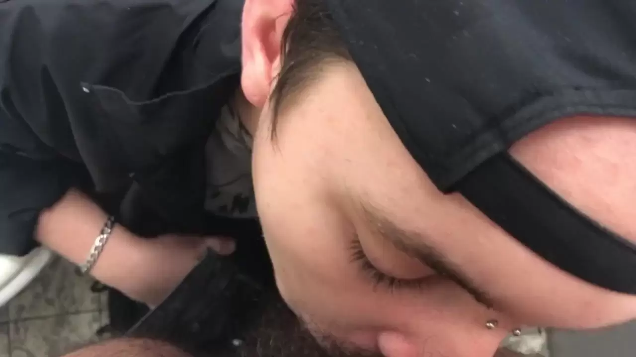 Straight Guys Gets Blowjob From Gay For The First Time watch online