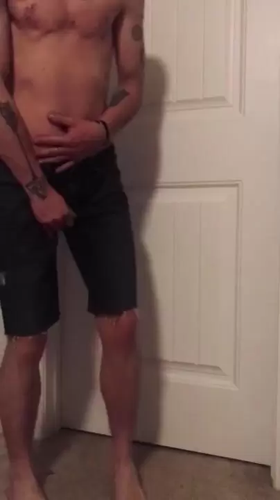 Men Pissing Pants Porn - Desperate to Piss, Locked Out, Wetting my Pants. watch online
