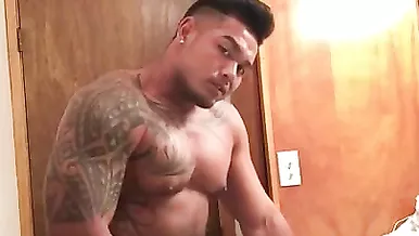 Samoan Male Porn - Samoan jerk off watch online