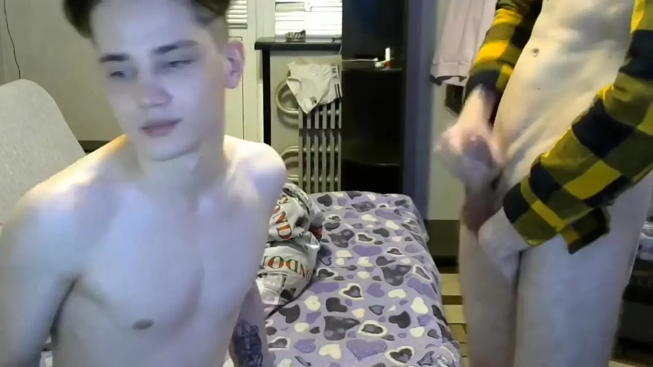 Due gay russi cazzo sulla webcam guarda online Immagine