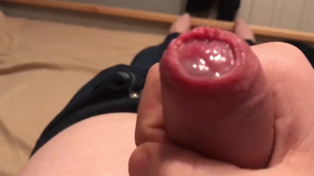 Masturbándose y comiendo mi semen ver en linea